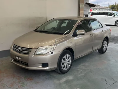 Toyota COROLLA AXIO  с аукциона в Японии