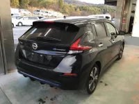 Nissan LEAF лот № 8022 оценка 4  с аукциона в Японии 3