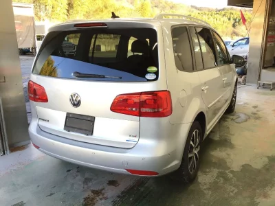 Volkswagen GOLF TOURAN  с аукциона в Японии