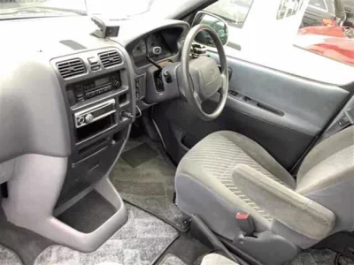 Toyota GRANVIA  с аукциона в Японии