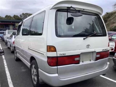 Toyota GRANVIA  с аукциона в Японии