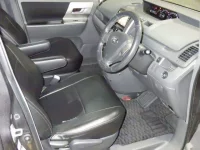 Toyota NOAH лот № 2098 оценка 3.5  с аукциона в Японии 2