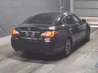 Nissan FUGA лот № 2102 оценка R  с аукциона в Японии 1