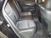 Nissan FUGA лот № 2102 оценка R  с аукциона в Японии 4