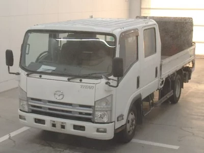 Mazda TITAN  с аукциона в Японии