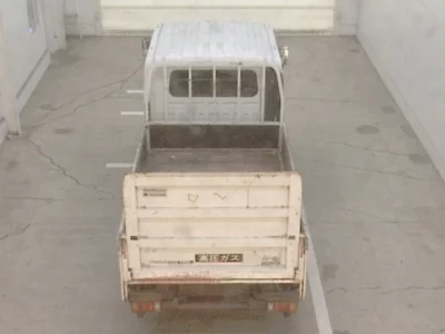 Mazda TITAN  с аукциона в Японии