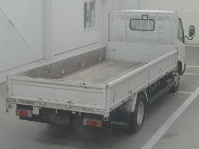 Toyota DYNA  с аукциона в Японии