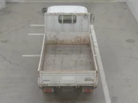 Hino DUTRO лот № 2028 оценка 3  с аукциона в Японии 2