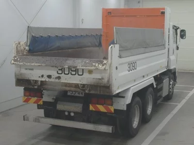 Isuzu TRUCK