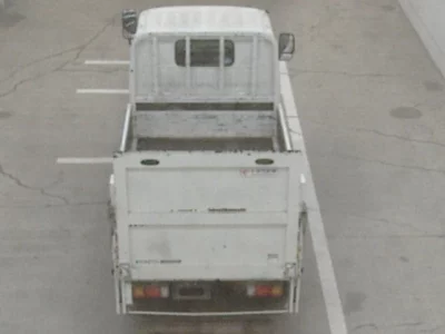 Toyota DYNA  с аукциона в Японии