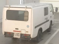 Nissan ATLAS лот № 6058 оценка 3.5  с аукциона в Японии 1