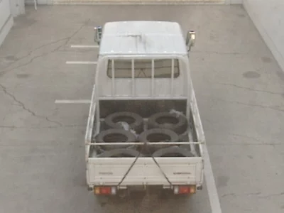 Mazda TITAN  с аукциона в Японии