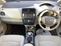 Nissan LEAF лот № 122 оценка 3.5  с аукциона в Японии 2