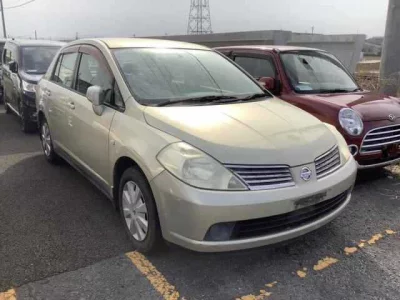 Nissan TIIDA LATIO  с аукциона в Японии