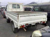 Mazda BONGO лот № 438 оценка 3.5  с аукциона в Японии 1