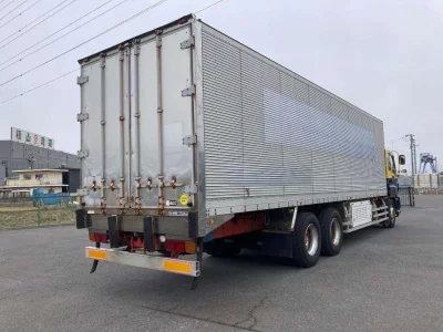 Isuzu GIGA  с аукциона в Японии