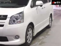 Toyota NOAH лот № 50 оценка 3.5  с аукциона в Японии 6
