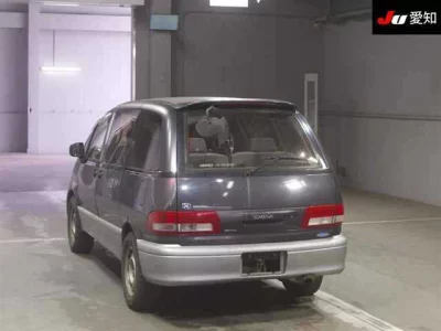 Toyota ESTIMA  с аукциона в Японии