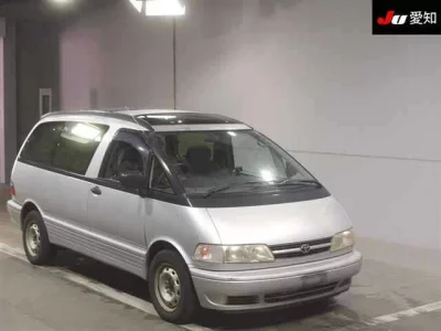 Toyota ESTIMA  с аукциона в Японии