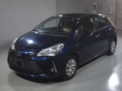 Toyota VITZ  с аукциона в Японии