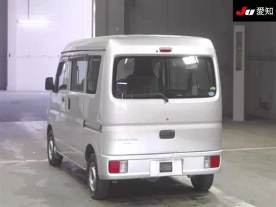 Mitsubishi MINICAB VAN