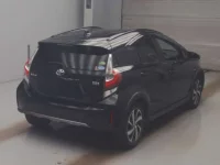 Toyota AQUA лот № 4019 оценка 3.5  с аукциона в Японии 1