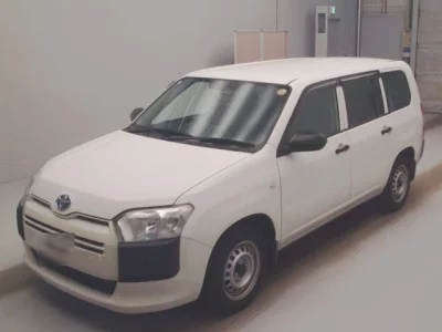 Toyota PROBOX  с аукциона в Японии