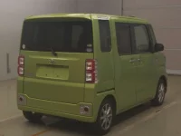 Toyota PIXIS MEGA лот № 83001 оценка 3.5  с аукциона в Японии 1