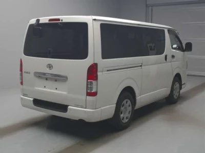Toyota HIACE VAN  с аукциона в Японии