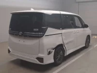 Toyota VOXY лот № 50058 оценка RA  с аукциона в Японии 1