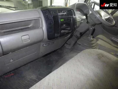 Toyota DYNA  с аукциона в Японии