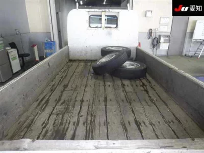 Toyota DYNA  с аукциона в Японии