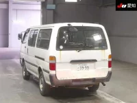 Toyota HIACE VAN лот № 4026 оценка 3  с аукциона в Японии 1