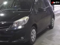 Toyota VITZ лот № 3004 оценка 3.5  с аукциона в Японии 6