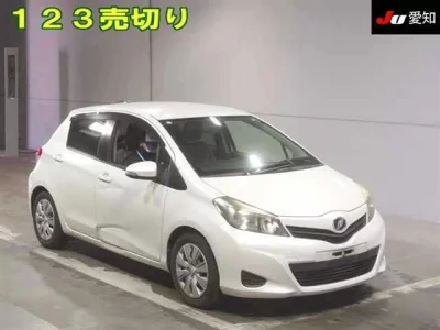 Toyota VITZ  с аукциона в Японии