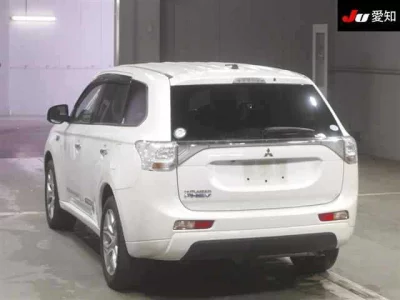 Mitsubishi OUTLANDER PHEV