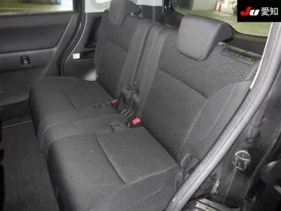 Mitsubishi DELICA D2