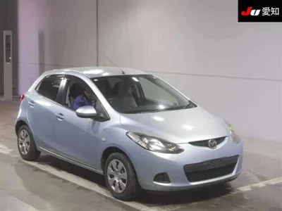 Mazda DEMIO  с аукциона в Японии