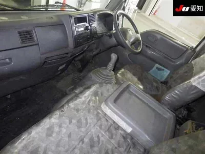 Mazda TITAN  с аукциона в Японии