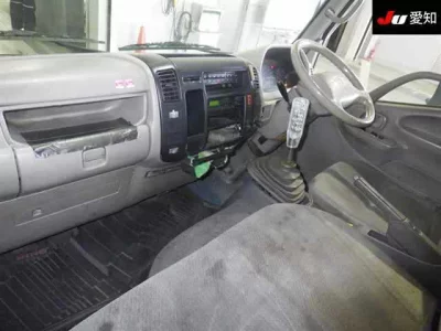 Hino DUTRO  с аукциона в Японии