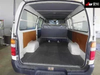 Toyota HIACE VAN лот № 7023 оценка 3.5  с аукциона в Японии 3