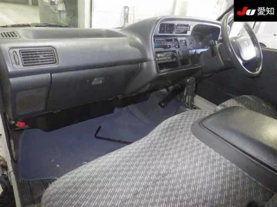 Toyota HIACE VAN  с аукциона в Японии