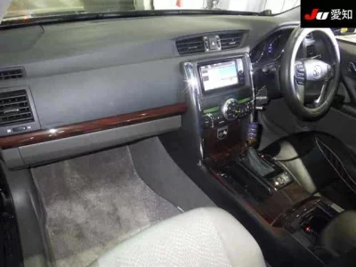 Toyota MARK X  с аукциона в Японии