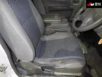 Nissan CARAVAN BUS лот № 7045 оценка 3  с аукциона в Японии 5