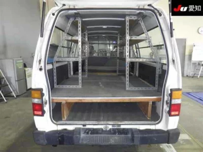 Nissan CARAVAN VAN  с аукциона в Японии