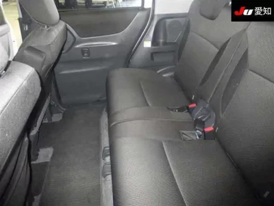 Mitsubishi DELICA D2