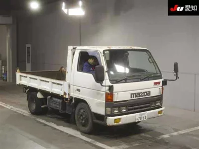 Mazda TITAN  с аукциона в Японии