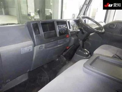 Mazda TITAN  с аукциона в Японии