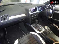 Audi A4 лот № 30262 оценка 3.5  с аукциона в Японии 2