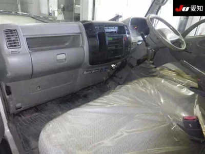 Hino DUTRO  с аукциона в Японии